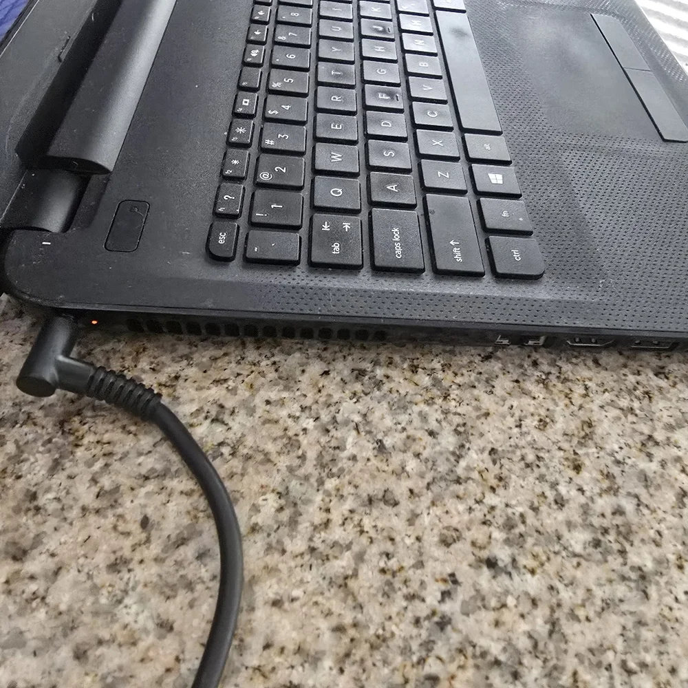 HP Black Laptop with Sleek Design